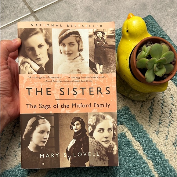 Other - The Sisters: The Saga of the Mitford Family Book